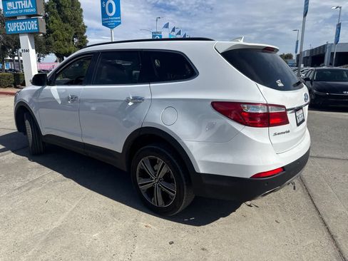 Used 2016 Hyundai Santa Fe SE w/ Option Group 03 AWD/4WD image 6