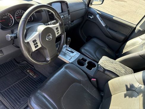 Used 2008 Nissan Pathfinder SE w/ Leather Pkg image 4