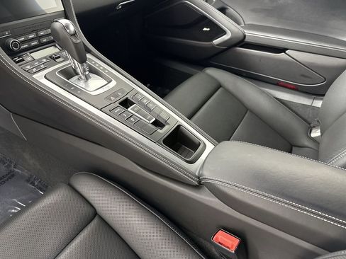 Certified 2025 Porsche 718 Boxster image 30