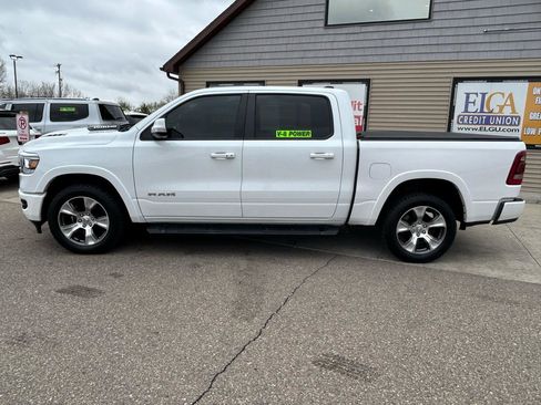 Used 2019 RAM 1500 Laramie w/ Sport Appearance Package AWD/4WD image 8