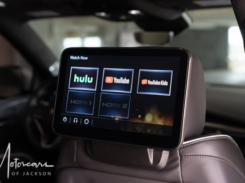 Used 2024 Cadillac Escalade Sport Platinum image 11