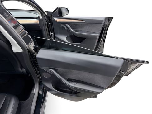Certified 2023 Tesla Model Y Performance AWD/4WD image 12