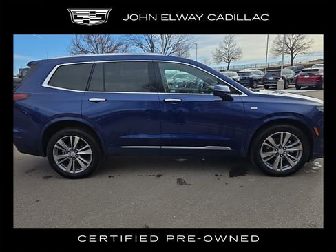 Used 2025 Cadillac XT6 Premium Luxury image 7