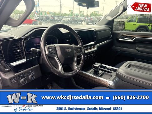 Used 2022 Chevrolet Silverado 1500 RST w/ Protection Package AWD/4WD image 14