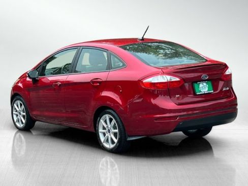 Used 2014 Ford Fiesta SE w/ Equipment Group 201B FWD image 5