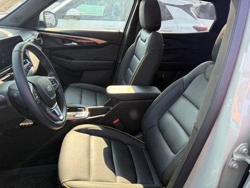 Used 2025 Chevrolet TrailBlazer ACTIV w/ Convenience Package FWD image 20