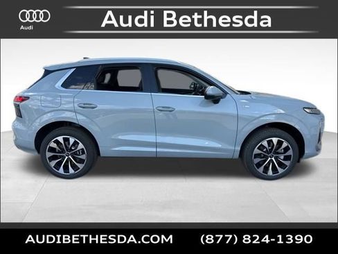 New 2026 Audi Q3 quattro 2.0T AWD/4WD image 8