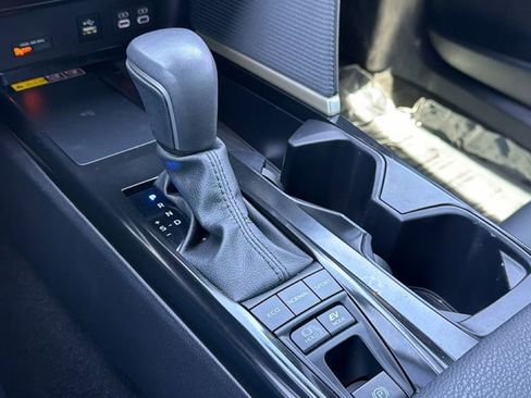 Certified 2025 Toyota Camry SE image 31