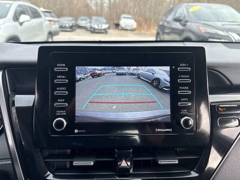 Used 2024 Toyota Camry SE image 23