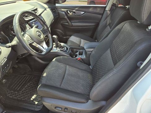 Used 2019 Nissan Rogue SV AWD/4WD image 9