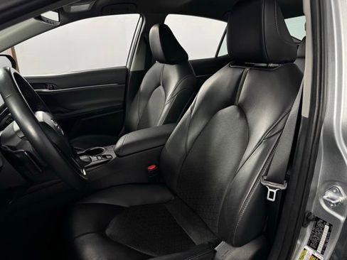 Used 2024 Toyota Camry XSE image 14