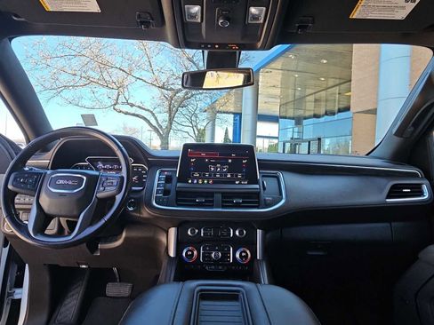 Used 2021 GMC Yukon SLT image 16