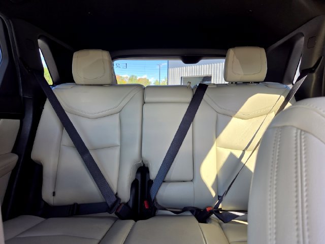 Used 2018 Cadillac XT5 AWD image 17