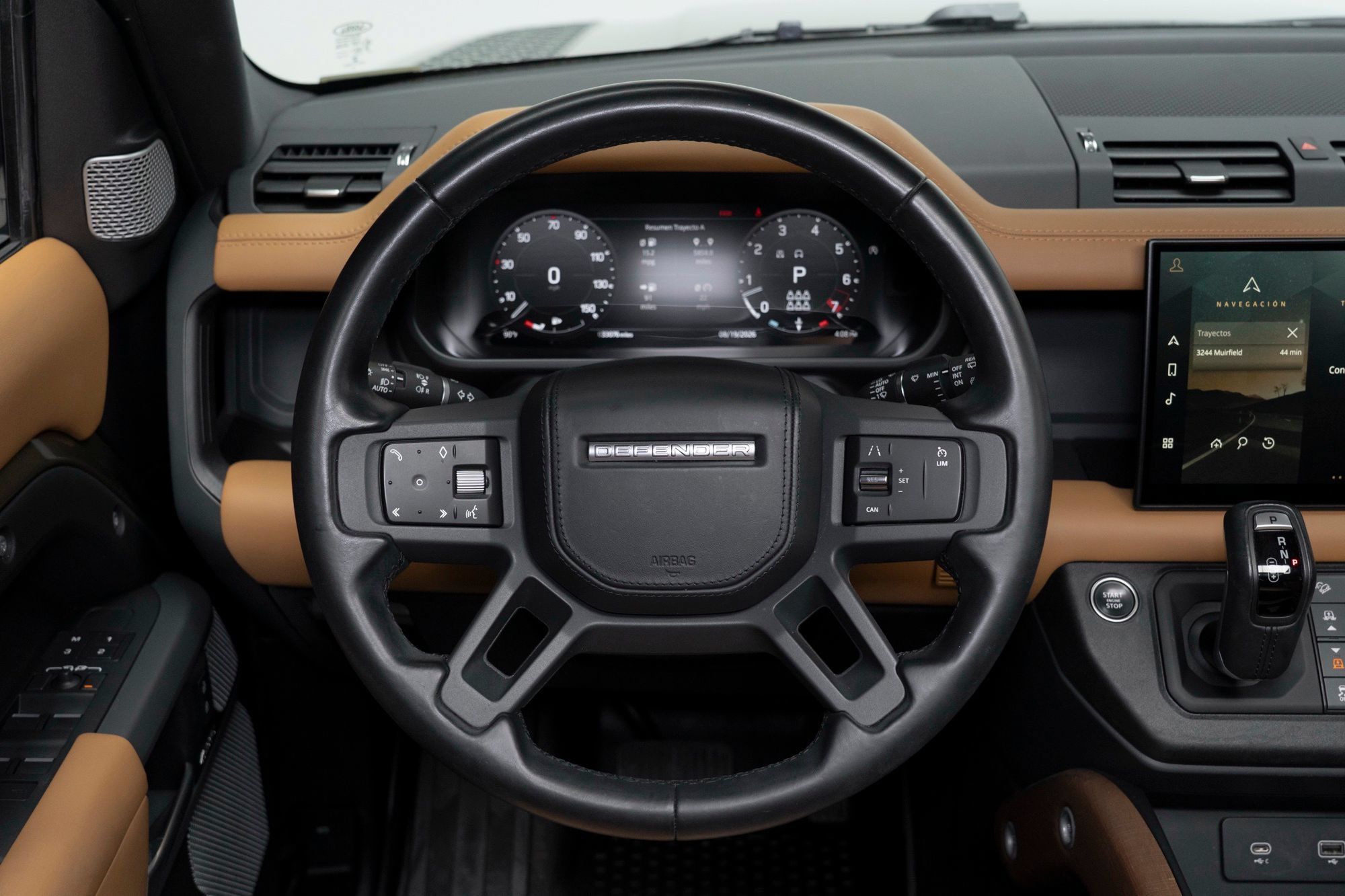 Used 2023 Land Rover Defender 130 X-Dynamic SE AWD/4WD image 26