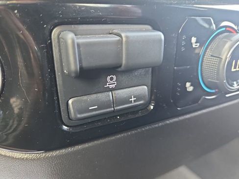 Used 2022 Chevrolet Silverado 1500 LT image 26