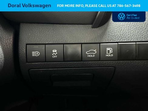 Used 2024 Toyota Camry SE image 17