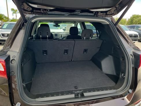 Used 2020 Chevrolet Equinox LT FWD image 6