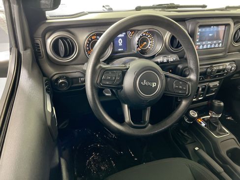 Used 2023 Jeep Wrangler Sport AWD/4WD image 20