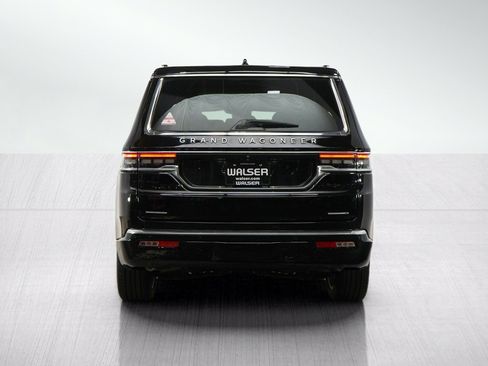 Used 2022 Jeep Grand Wagoneer Series II AWD/4WD image 5