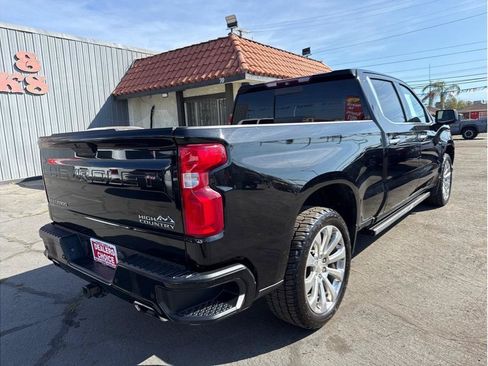 Used 2019 Chevrolet Silverado 1500 High Country w/ Technology Package AWD/4WD image 15