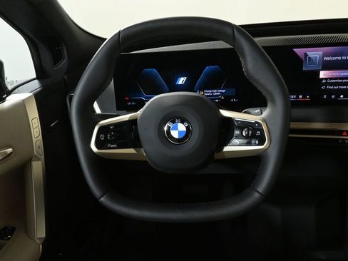 Used 2026 BMW iX xDrive45 image 18