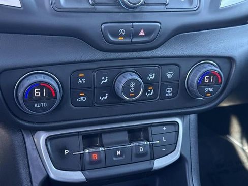 Used 2023 GMC Terrain SLE w/ Driver Convenience Package FWD image 22