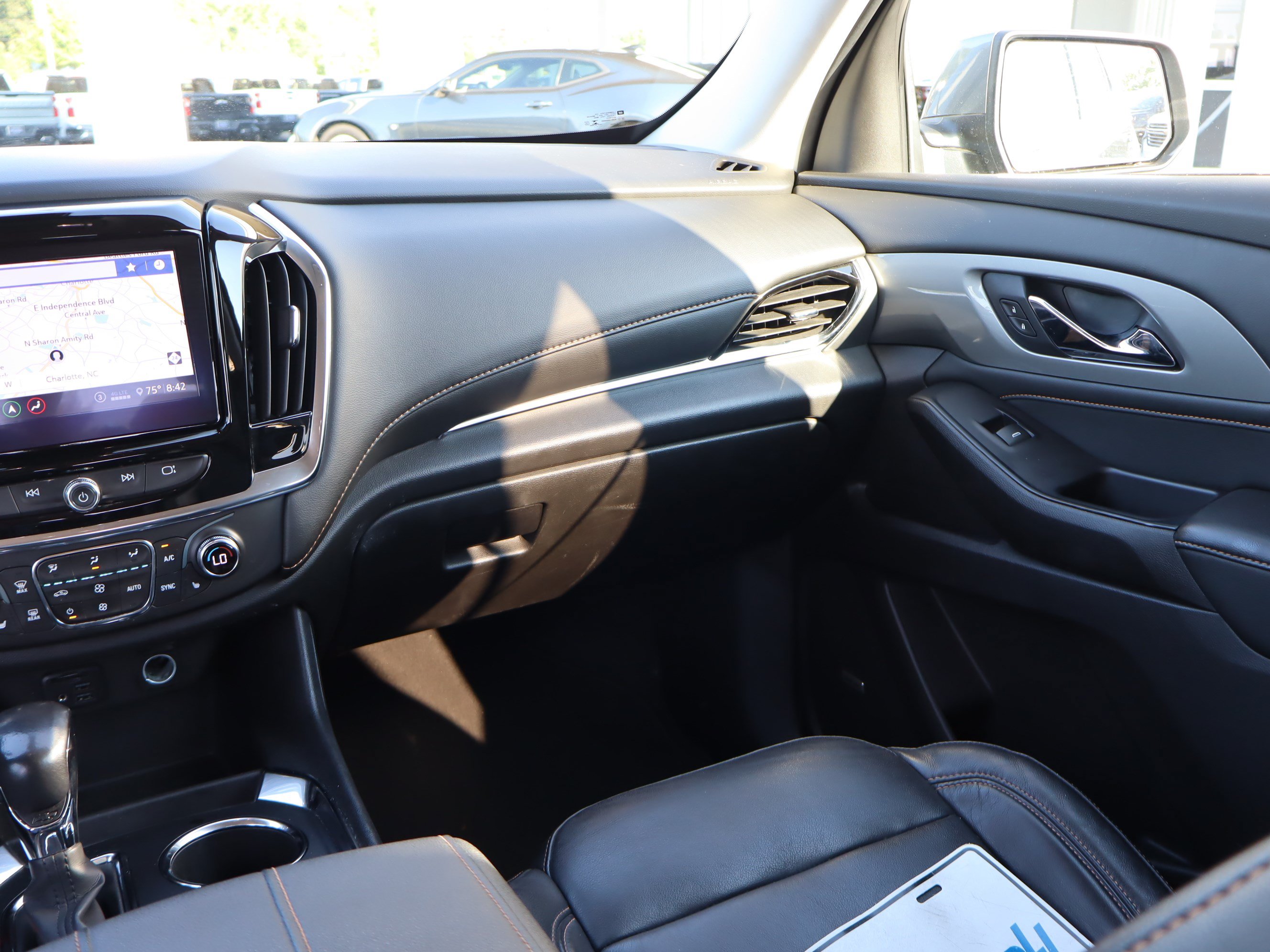 Used 2021 Chevrolet Traverse RS FWD image 13