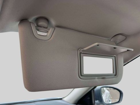 Used 2024 Nissan Altima 2.5 SV image 31