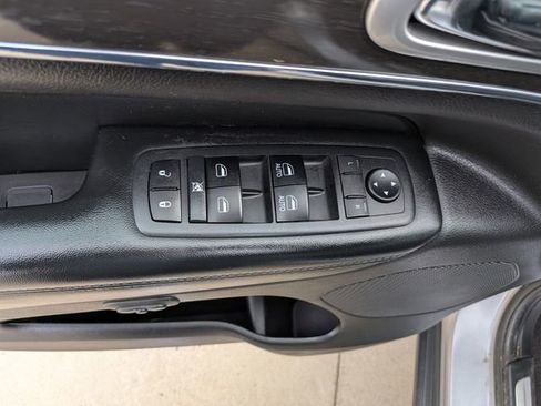 Used 2018 Jeep Grand Cherokee Limited w/ Trailer Tow Group IV AWD/4WD image 26