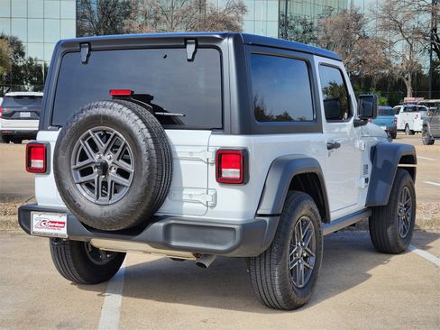 Used 2024 Jeep Wrangler Sport image 6