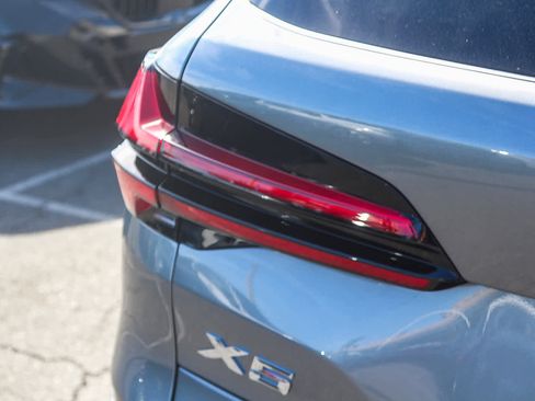 New 2026 BMW X5 sDrive40i w/ M Sport Package image 7