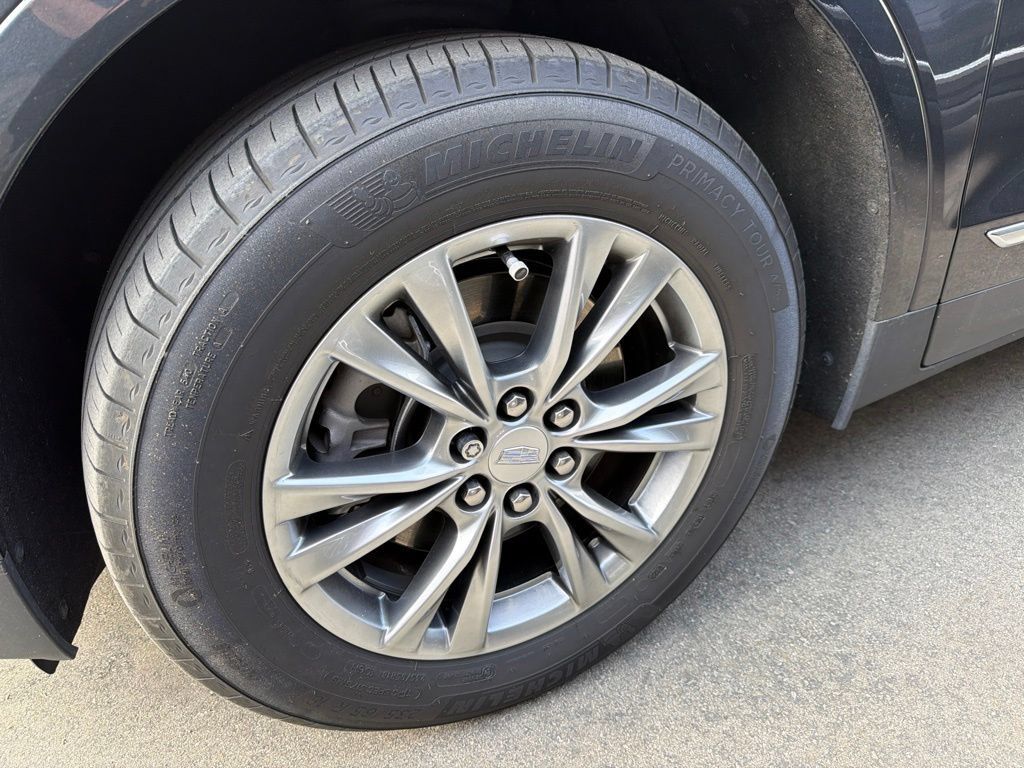 Used 2022 Cadillac XT5 Premium Luxury FWD image 4