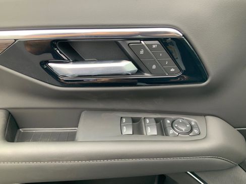 New 2026 Chevrolet Suburban LT AWD/4WD image 30