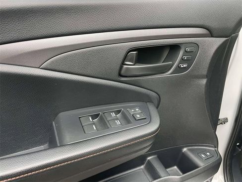 Certified 2022 Honda Passport TrailSport image 16