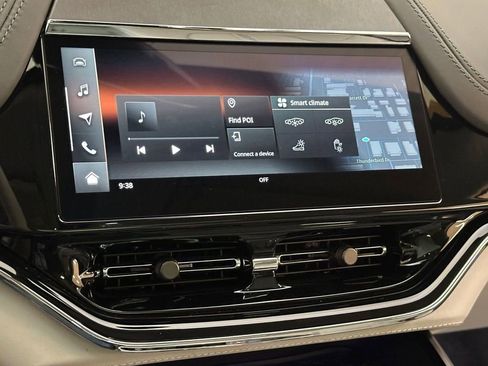 New 2025 Aston Martin DBX 707 image 24