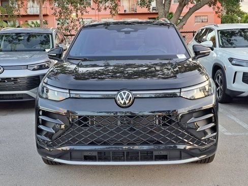 New 2026 Volkswagen Tiguan SEL R-Line AWD/4WD image 2