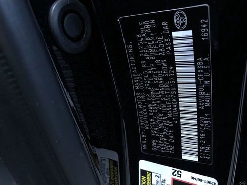 Certified 2025 Toyota Camry SE image 33