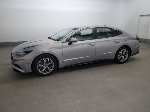 Used 2023 Hyundai Sonata SEL image 2