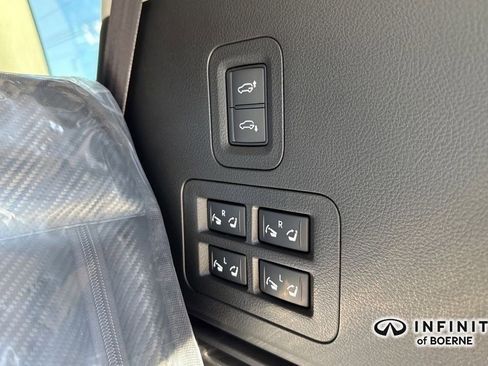 New 2026 INFINITI QX80 Luxe image 43
