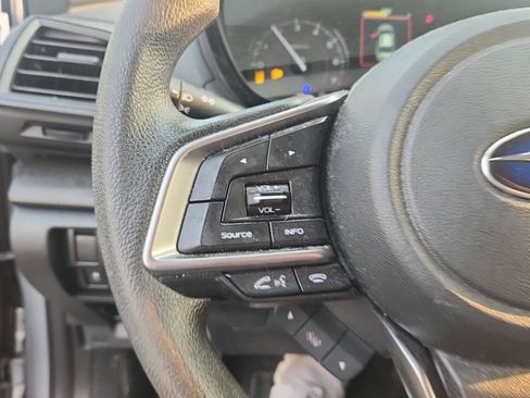 Used 2023 Subaru Crosstrek 2.0i AWD/4WD image 12