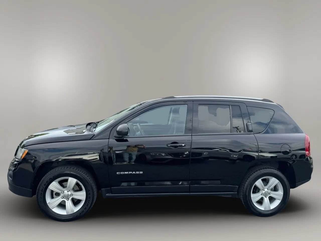 Used 2016 Jeep Compass Sport w/ Power Value Group FWD image 10