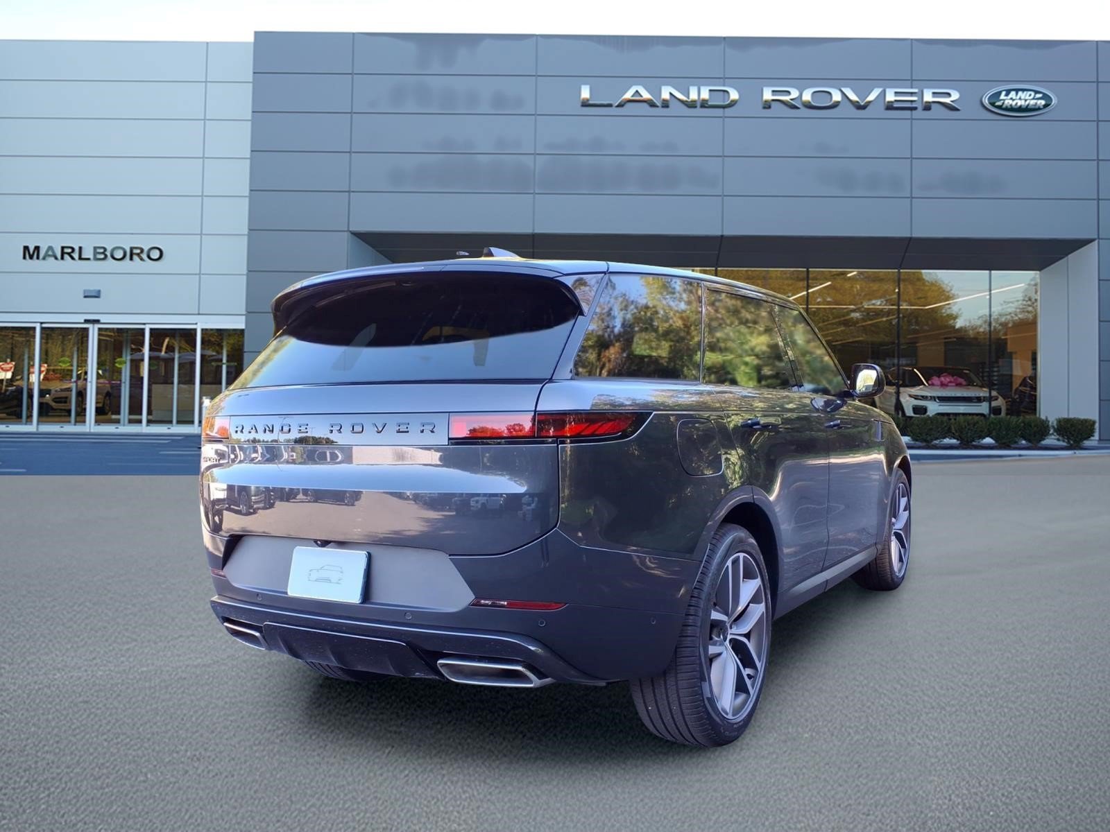 New 2027 Land Rover Range Rover Sport SE AWD/4WD image 2