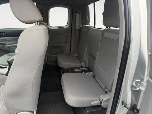 Used 2012 Toyota Tacoma 4x4 Access Cab V6 w/ SR5 Pkg image 14