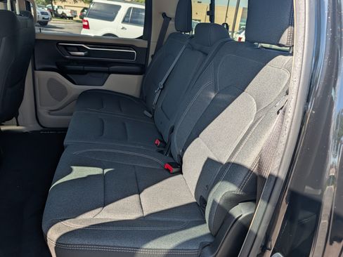 Used 2019 RAM 1500 Big Horn AWD/4WD image 12
