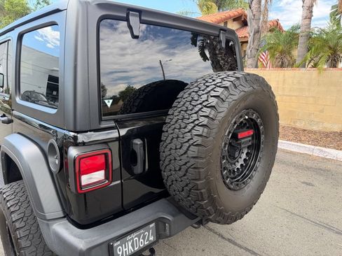 Used 2023 Jeep Wrangler Unlimited Sport AWD/4WD image 11