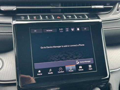 Used 2024 Jeep Grand Cherokee Laredo X image 32