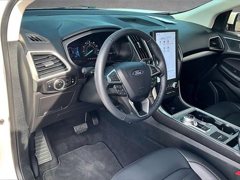 Certified 2024 Ford Edge SEL w/ Convenience Package image 10
