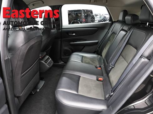 Used 2023 Nissan Ariya FWD image 21
