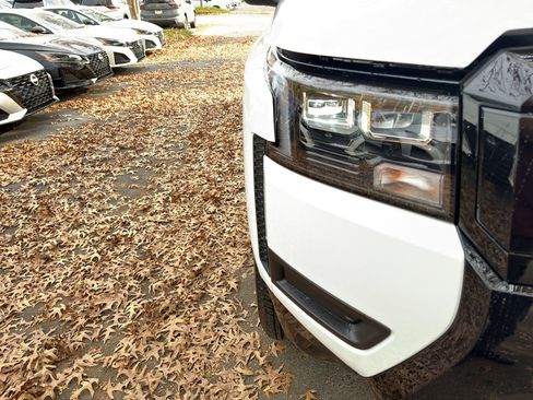 New 2026 Nissan Frontier SV w/ SV Convenience Package image 10