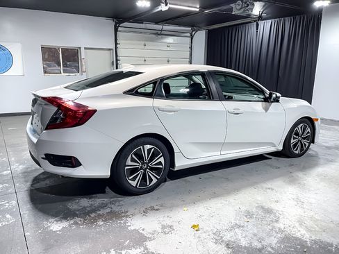 Used 2016 Honda Civic EX-T image 8